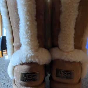 Great condituon UGG boots